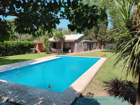 La Casa de Los Dos Pinos